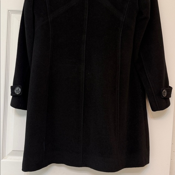 Kristen Blake Coat - Picture 8 of 9